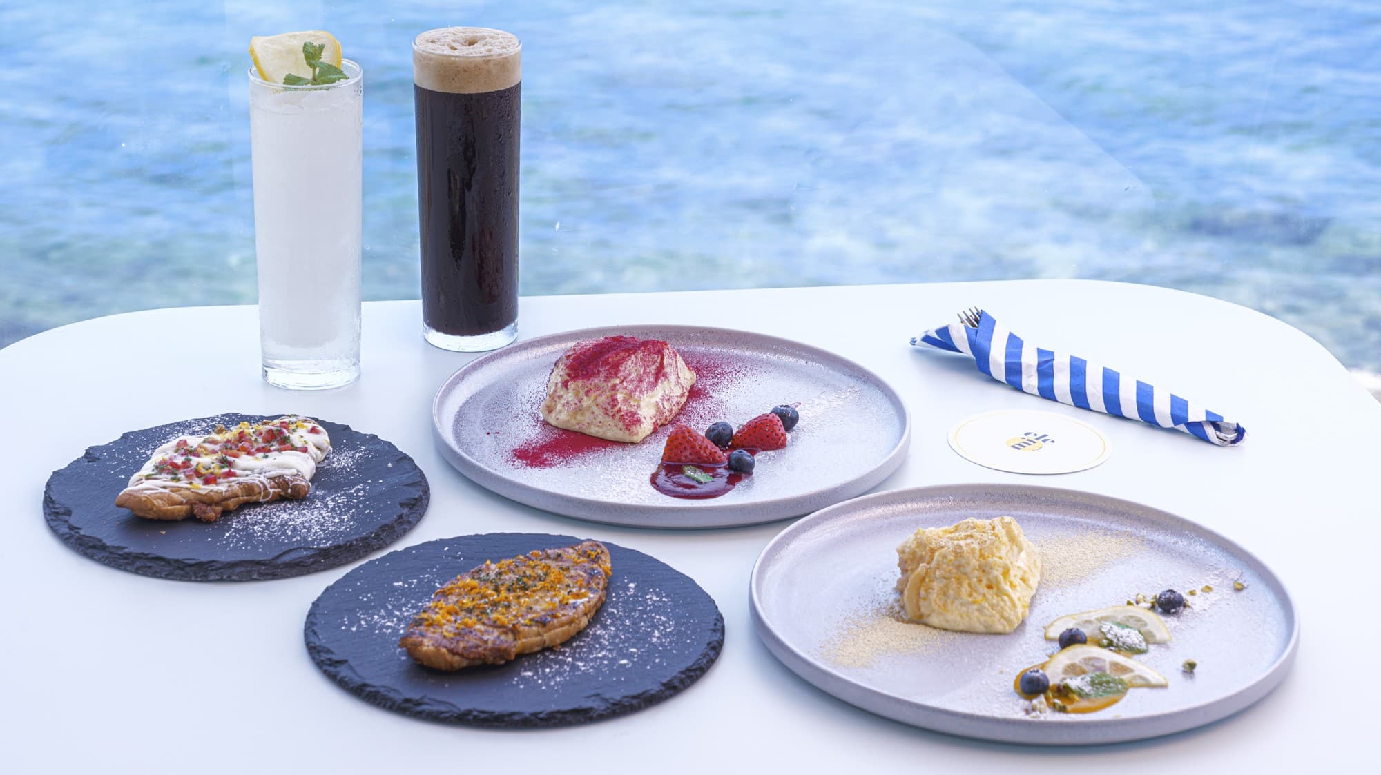 海が見える、はちみつカフェ＆ピッツェリア『miele』 彩り鮮やかなカラフルデザート＆ドリンク 9月12日（金）より提供開始