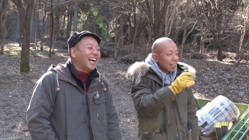 BIGLOBEがAbemaTVでバイきんぐ小峠さん出演の
キャンプ・バラエティ番組を配信
～アウトドアでエンタメが楽しめる、
豪華グランピング体験やポータブルスピーカーなどの
プレゼントキャンペーンも実施～