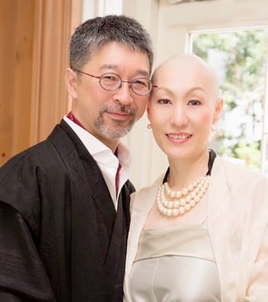 抗がん剤で脱毛中　夫婦写真