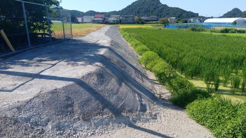 株式会社Seaside、株式会社Seaside-GX　
鉄鋼スラグを用いた、傾斜地転圧ビジネスの開始について
