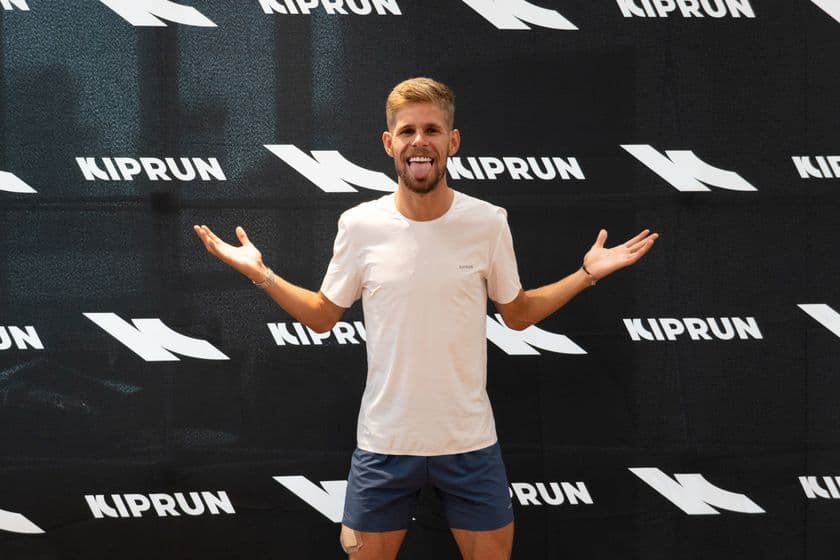 10,000メートル優勝！フランス代表 ジミー・グレシエ　
KIPRUN特別イベントで日本のランナーと深く交流