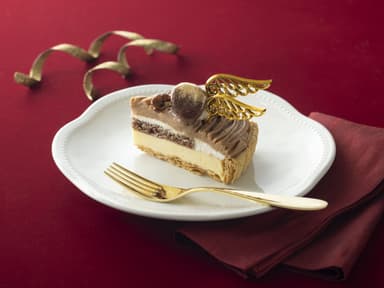 金のスニッチ モンブランタルト／ラ・メゾン アンソレイユターブル パティスリー