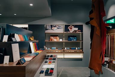 大阪・なんば店の内観