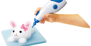 世界初！？“泡でお絵かきできるペン”が登場　ハンドソープの3Dアートが楽しめる「あわモコ」発売