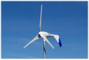 アース・グループ、竹内組と共同で小形風力発電機の販売・施工・メンテナンス事業を開始　～20年間にわたって定期＋緊急メンテナンスを提供～