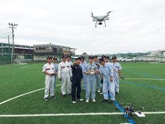 航空教育84年の日本航空学園がドローンパイロットスクールを開校～一般社会人対象に操縦者と安全運航管理者の育成を目的に～