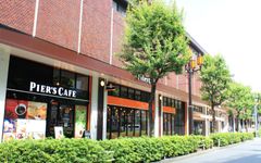 西武新宿駅高架下の商業施設『Brick St.』新たに2店舗が加わり6月17日グランドオープン