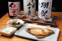 ひもの専門「ひもの野郎」が梅田で6月24日オープン！魚の脂たっぷりの香る燻製「灰燻」が新店限定で登場