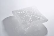 三井化学×クリエイターのコラボ企画“Material Meets Creative Team”　第3弾　スタビオ(R)×YOYによる空気のクッション“LACE”