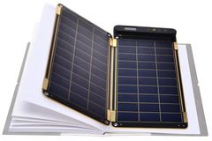 世界最薄・最軽量の防水モバイルソーラー充電器「ソーラーペーパー」正規輸入代理店として取扱開始