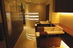 ベージュネイルサロン