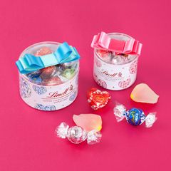 リンツの2017バレンタインチョコレートコレクション　世界中で愛されるリンドールを華やかなボックスにアソート　バレンタイン期間限定「ガトーショコラ」、「デリース」も