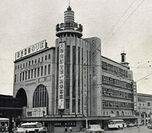 「阪急会館」が入居していた神戸阪急ビル東館全景（1946年）
