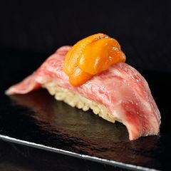 上物の素材と赤酢のシャリが自慢