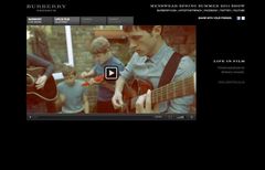 live.burberry.comサイト画面より