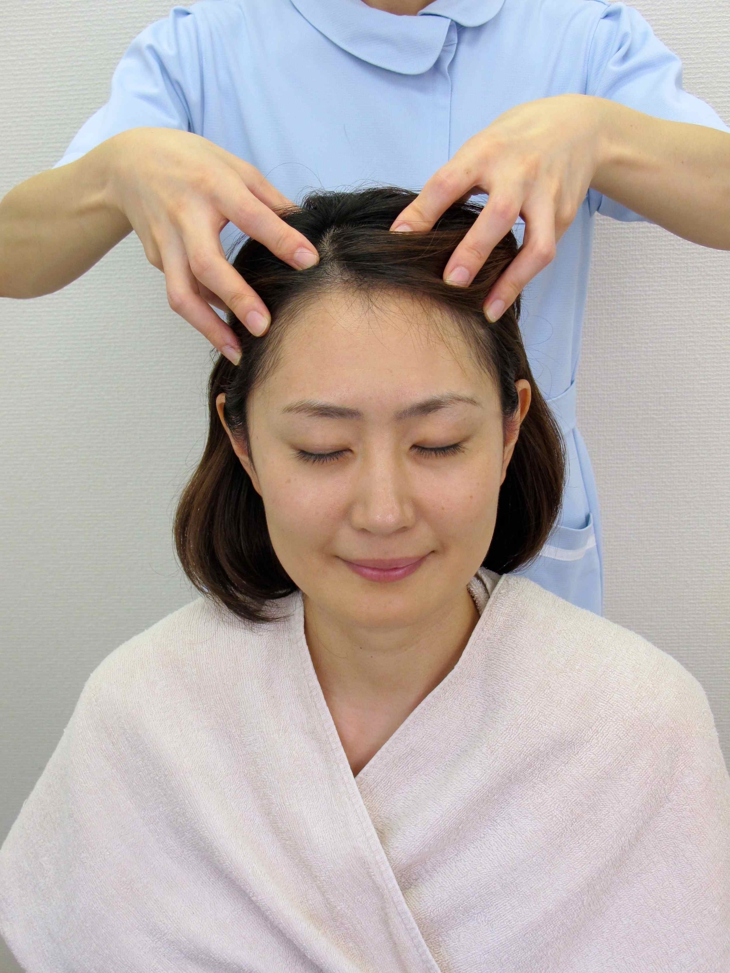 「髪のボリュームダウンを30代前半から感じる」女性多数！東銀座ウェルズクリニック、頭皮・頭髪に関する女性の意識調査を実施 記事詳細