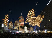秋田竿燈まつり、仙台七夕まつりなどの東北三大祭りを始め、日本の祭りが集結