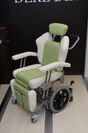 車椅子兼カット椅子