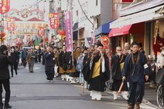 大正大学学生が企画運営、仏教をもっと身近に！！平成27年度成道会　巣鴨でお練り行列・学内展示など