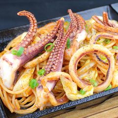 北海道新幹線開業記念！今話題の「北海道」を「ご近所外食」で満喫！3月1日から期間限定で提供　イカも踊る絶品“ナポリタン”や品薄の希少食材“がごめ昆布”など