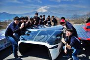 ソーラーカーで環境先進観光地・箱根を盛り上げる　工学院大学ソーラーカープロジェクトの車両が箱根を快走