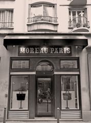 MOREAU PARIS 01