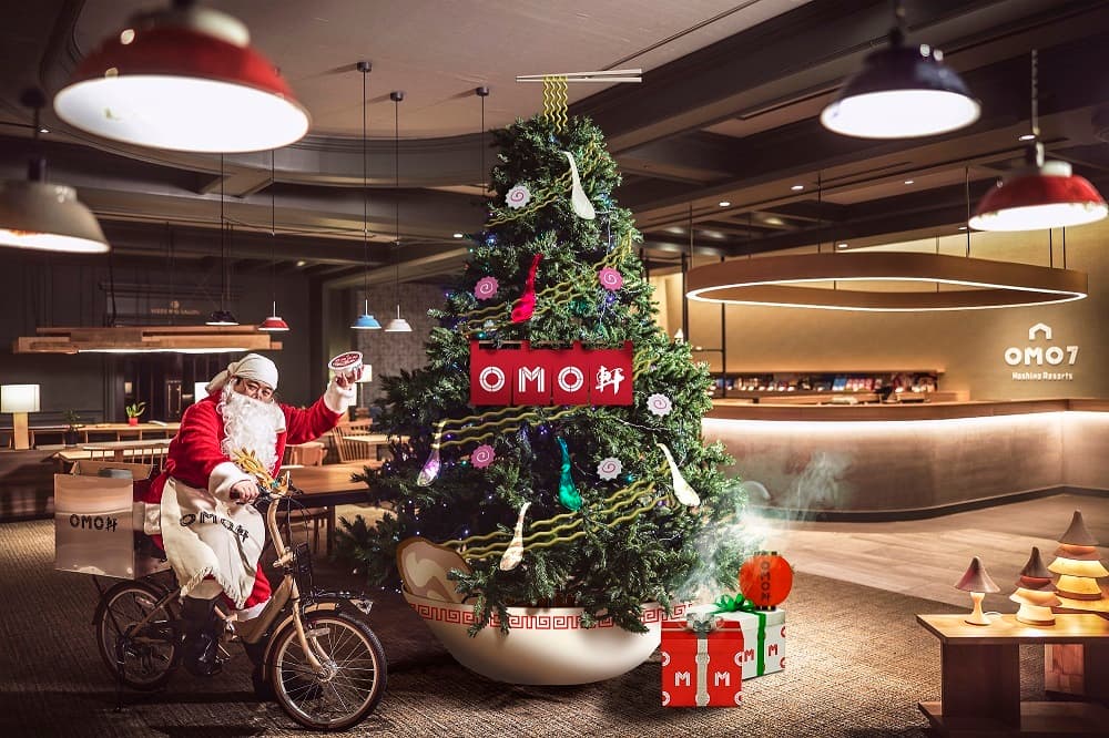 星野リゾート　OMO テンションを上げるOMOのお茶目なクリスマス開催 ラーメンやダンボールにちなんだクリスマスイベントで盛り上がる！ 期間：2019年12月1日〜25日