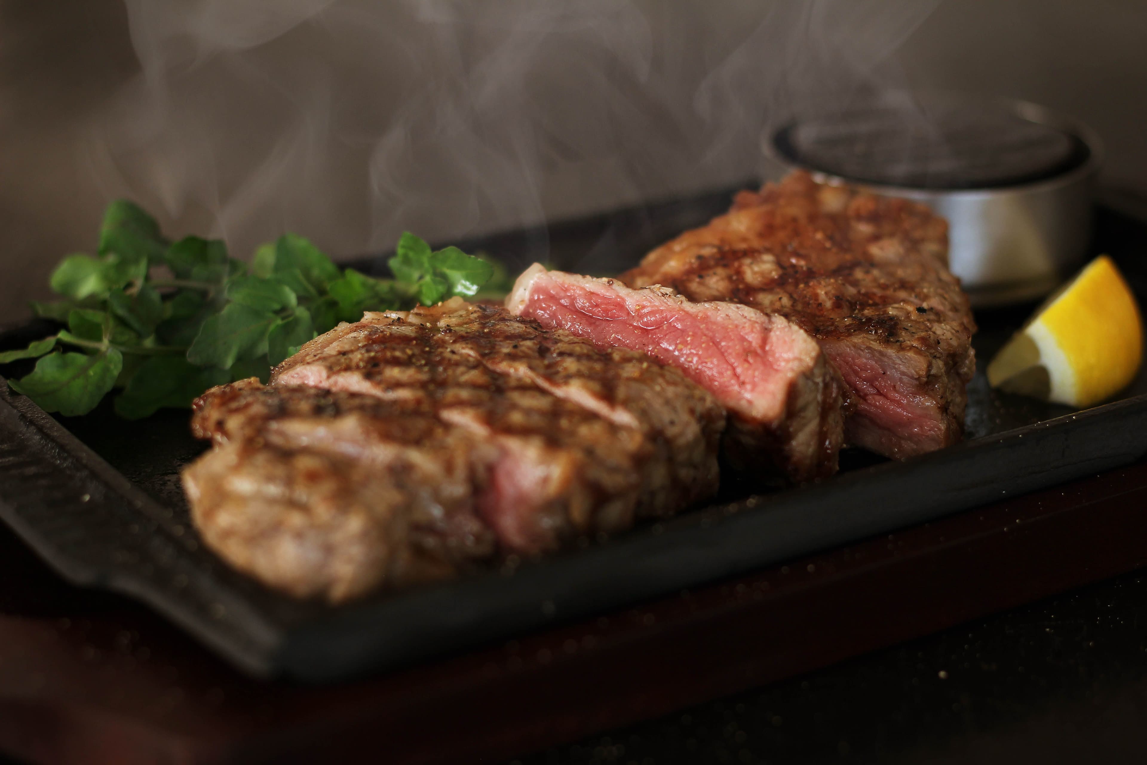 本格ステーキをもっと気軽にリーズナブルに　 -ステーキNo.1-「STEAK THE FIRST 四谷」3月15日オープン