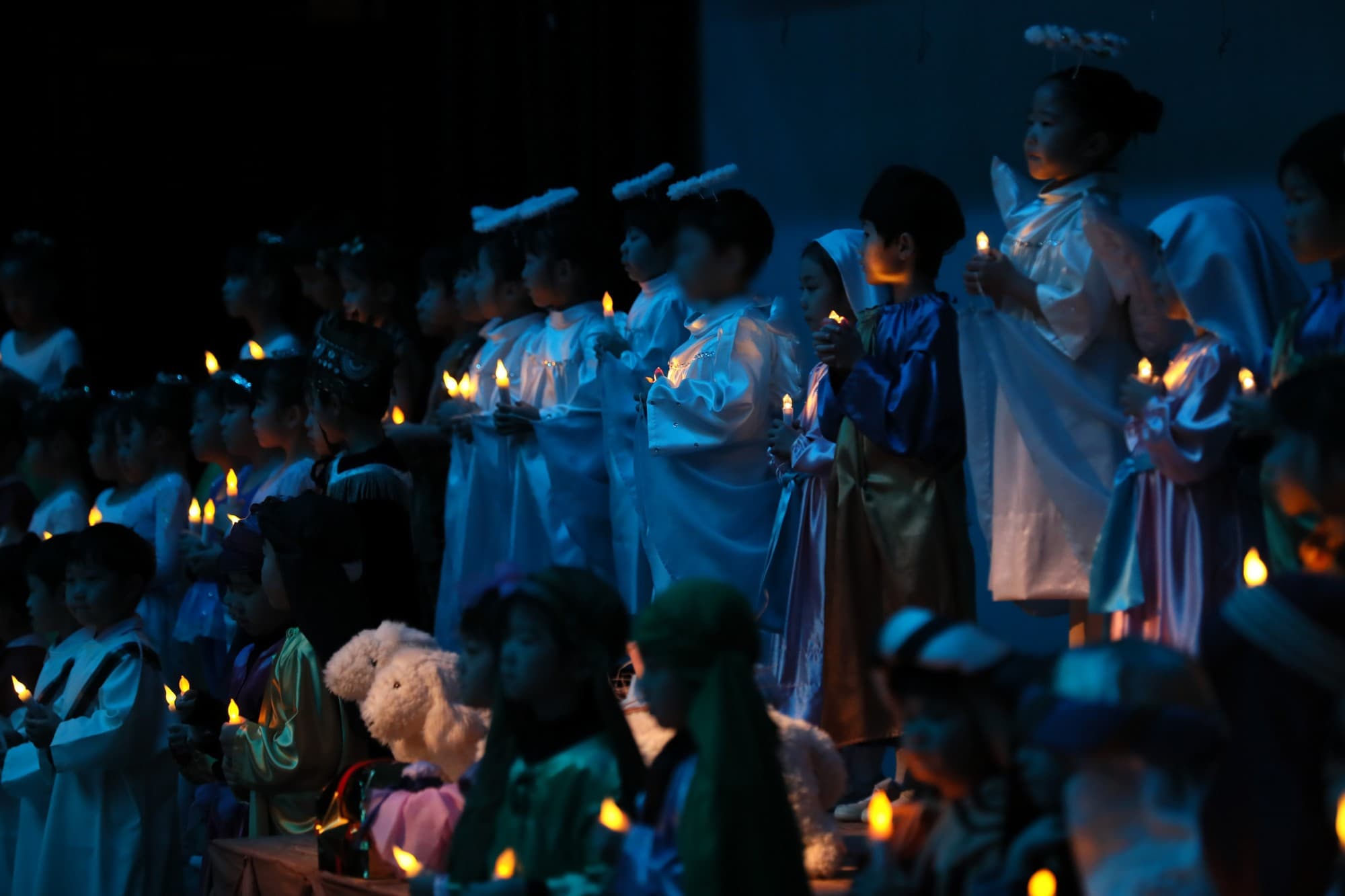 大阪信愛学院の2025年度クリスマス行事 祈りと愛に満ちた心で待降節を過ごす