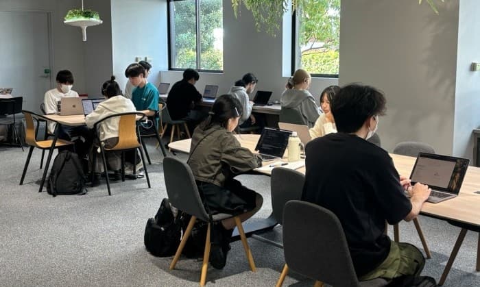 OpenAIの「ChatGPT Edu」を用いた大学初のハッカソンを実施　生成AIを用いて課題解決に挑戦し、創造力とAI活用力を育成