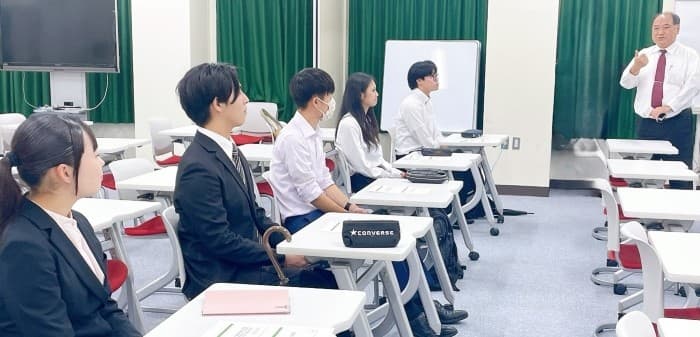 近大工学部の教職課程履修生が参加して意見交換会や講演会を実施　東広島市の不登校児童生徒支援について地域で考える