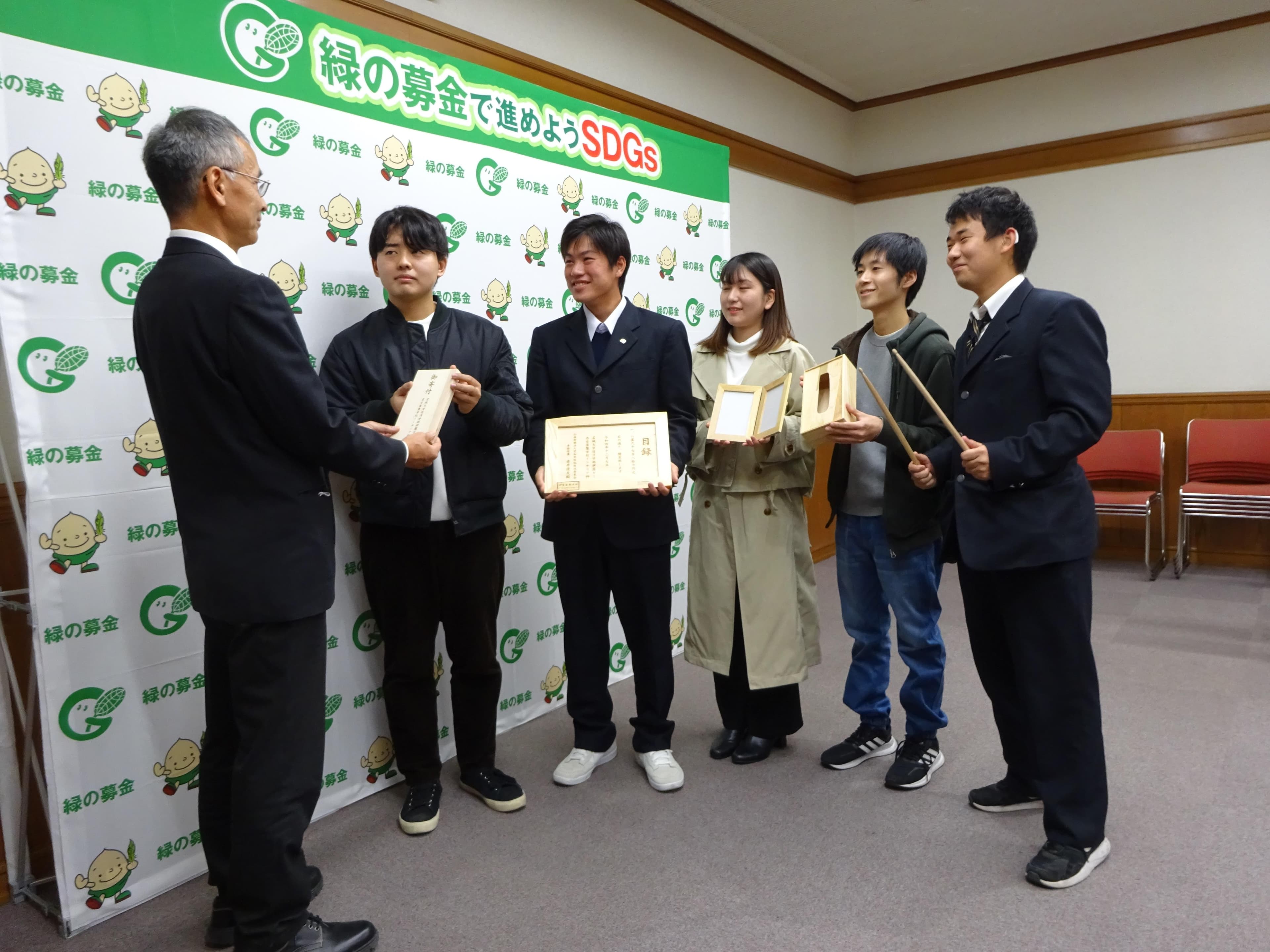 【名城大学】折れたバットのアップサイクルの成果を「緑の募金」に寄付