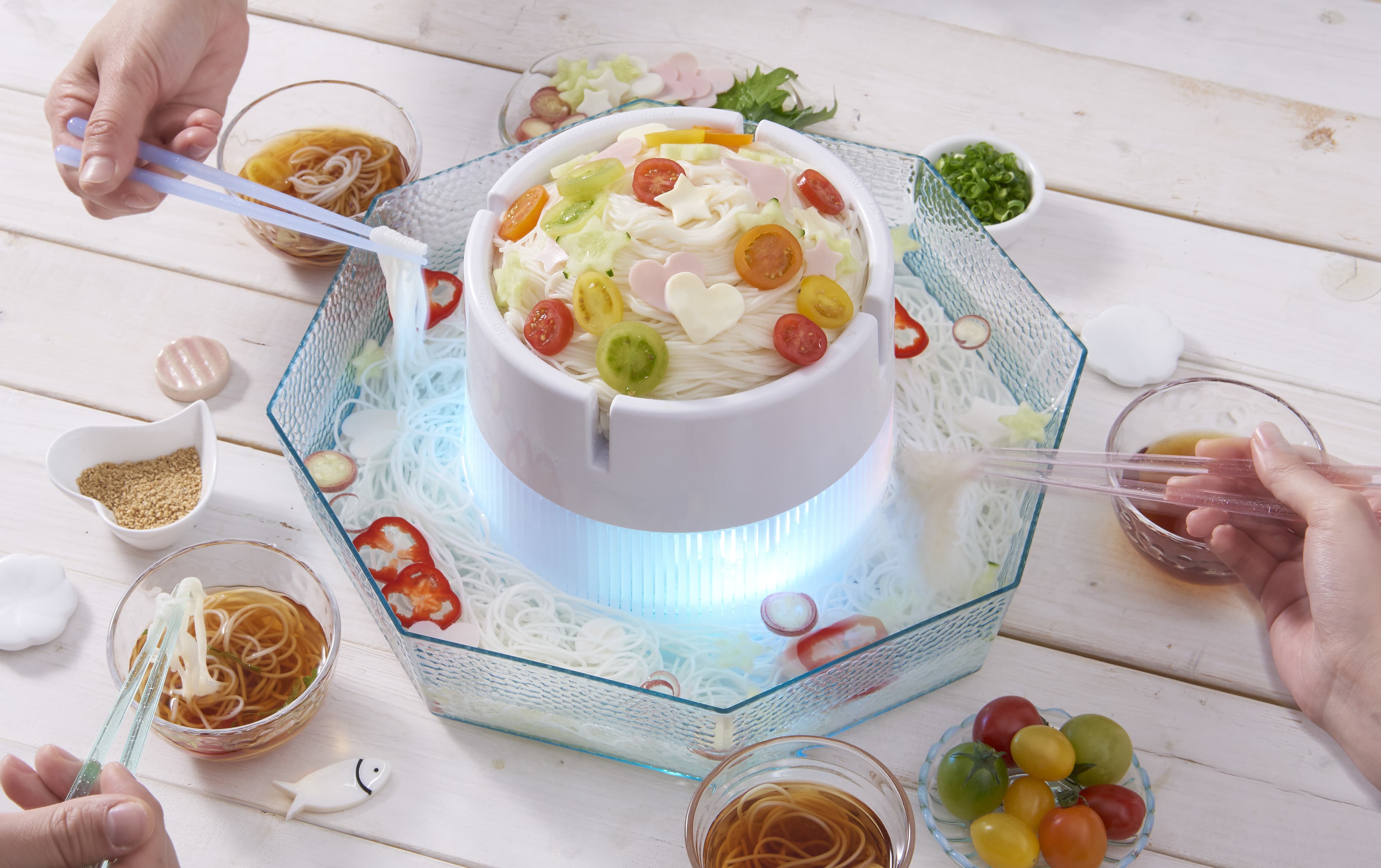 “ひんやり”とした流しそうめんを楽しむ！ 世界流しそうめん協会認定 『ひんやり流しそうめん』を全国の量販店にて4月下旬に発売