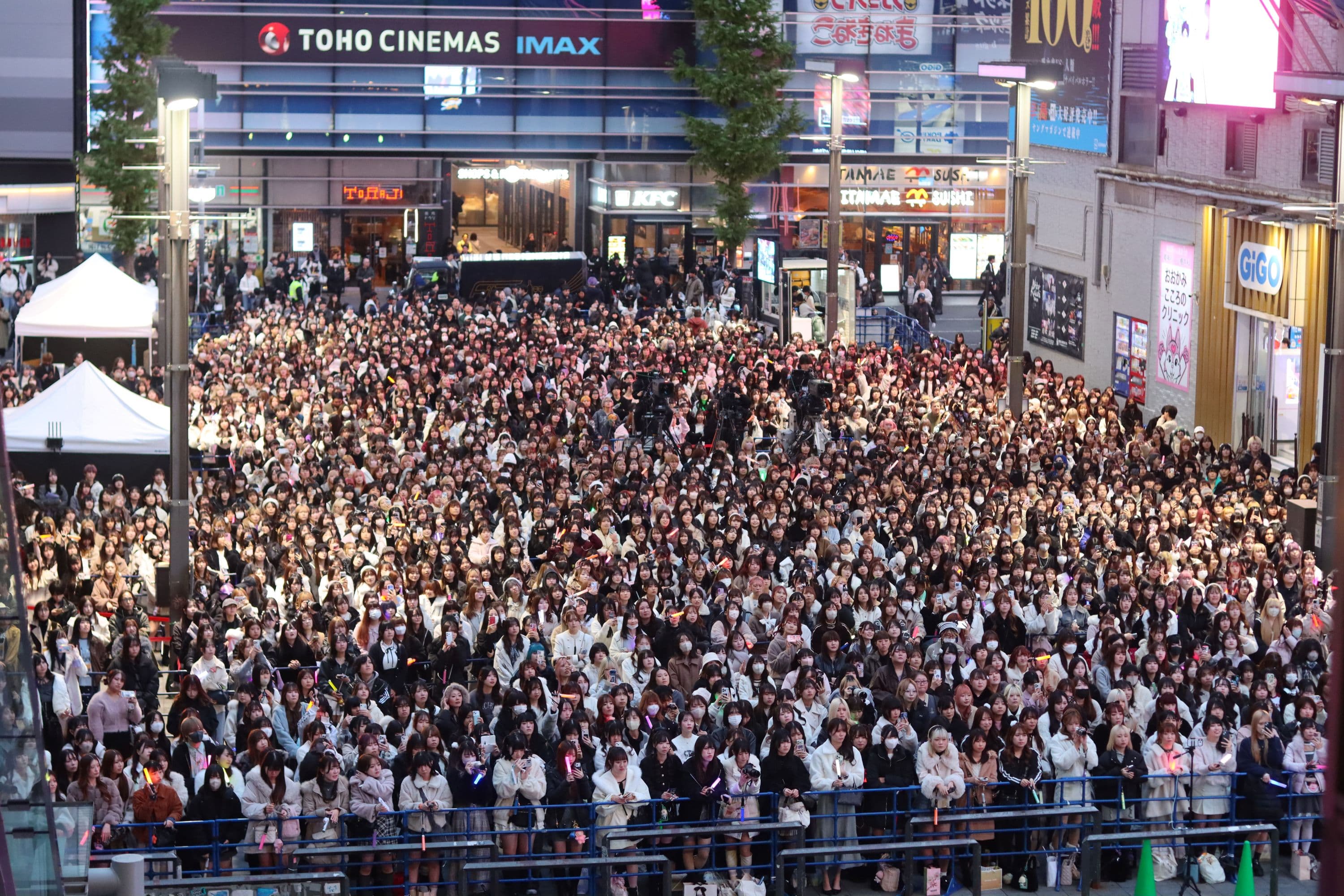 歌舞伎町のド真ん中で開催した『RINDO PREMIUM LIVE』が記録的な集客！