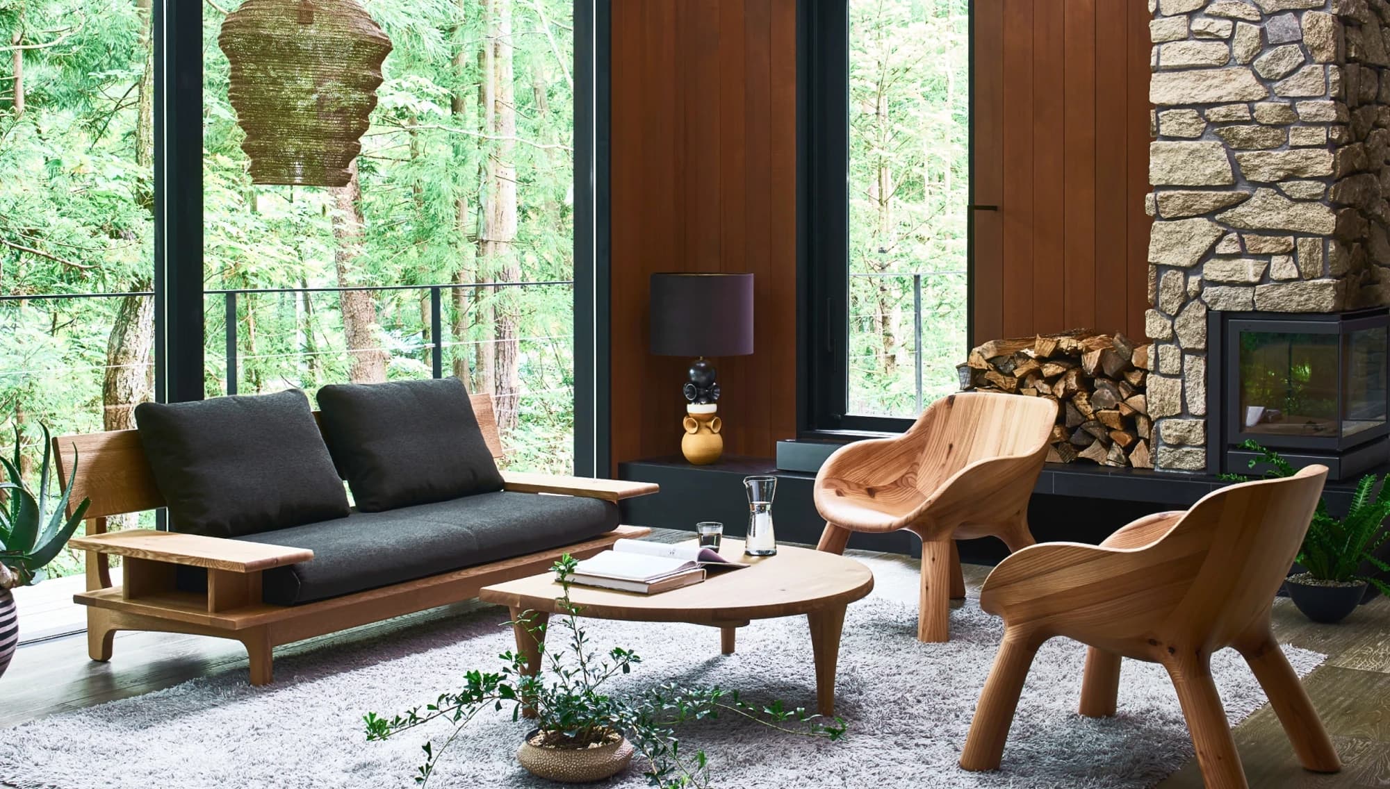 日本高級家具市場規模、トレンド、成長、業界予測レポート 2025-2033