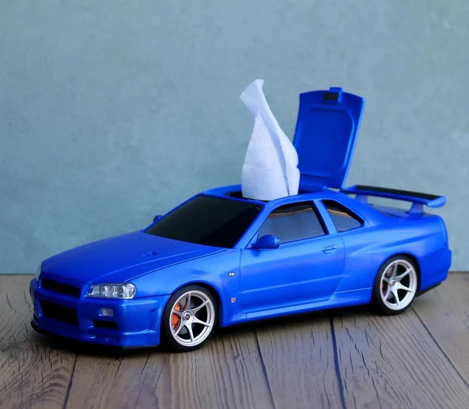 スカイラインGT-Rのウェットティッシュケースが『TOKYO SUPER CAR DAY 2025』に登場！