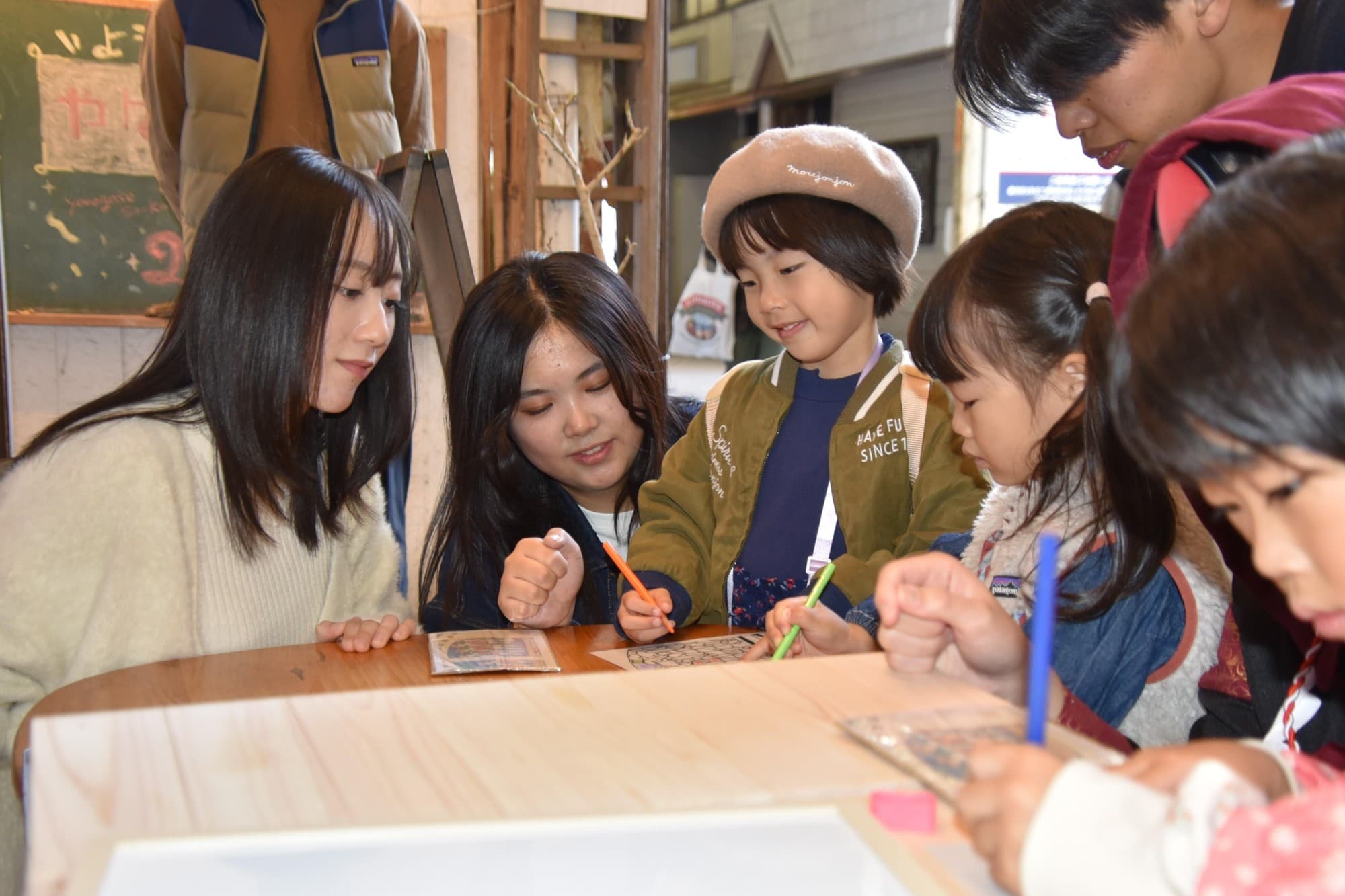 【名城大学】学生団体「やながせこどものがっこう」が岐阜・柳ケ瀬商店街で子ども向けプログラムを開催