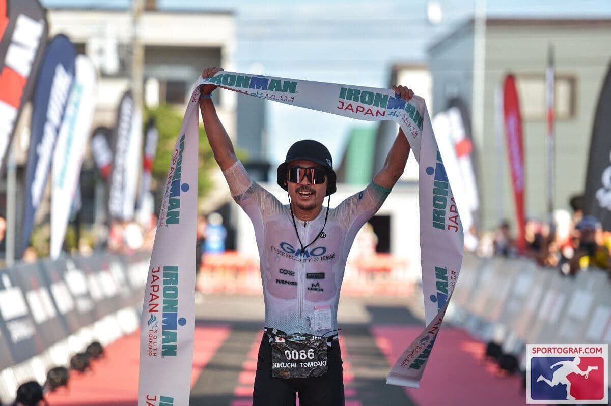 アイアンマンみなみ北海道2025でプレシジョンサポート選手である菊池朋明選手が総合3位（年代別2位）でゴールしました！