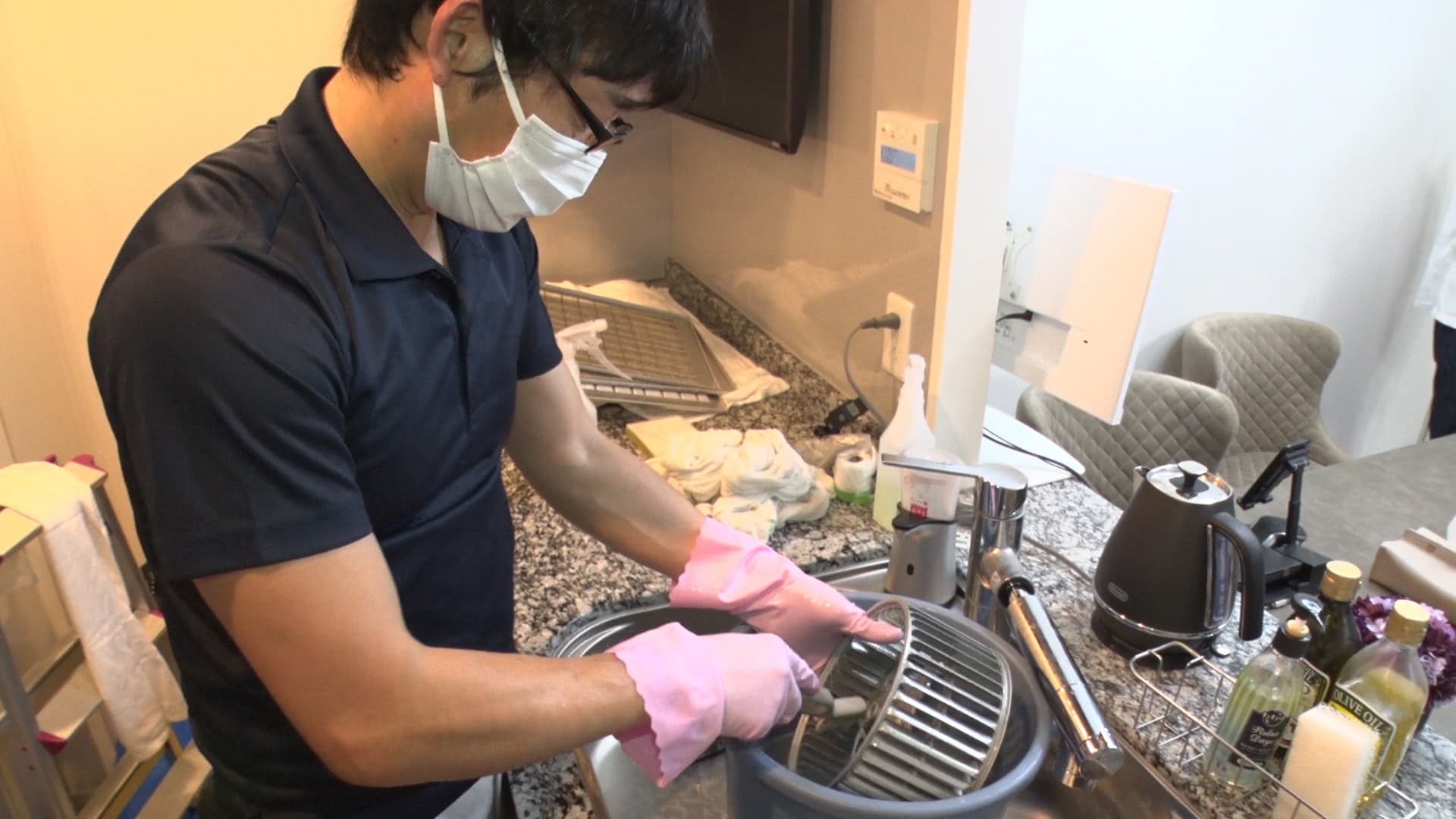 清掃時間は９０分以内！夜にしか依頼できず困っている人たちを救うハウスクリーニング業者に密着…6/27（日）BACKSTAGE（バックステージ）