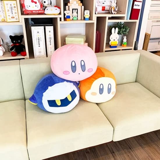 ぽよぽよ感に癒される♪カービィのクッションでおうちタイムも快適