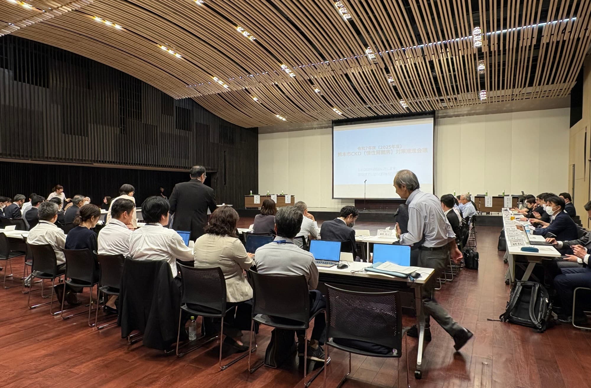熊本市の慢性腎臓病対策会議でトイメディカルが取り組み事例を報告