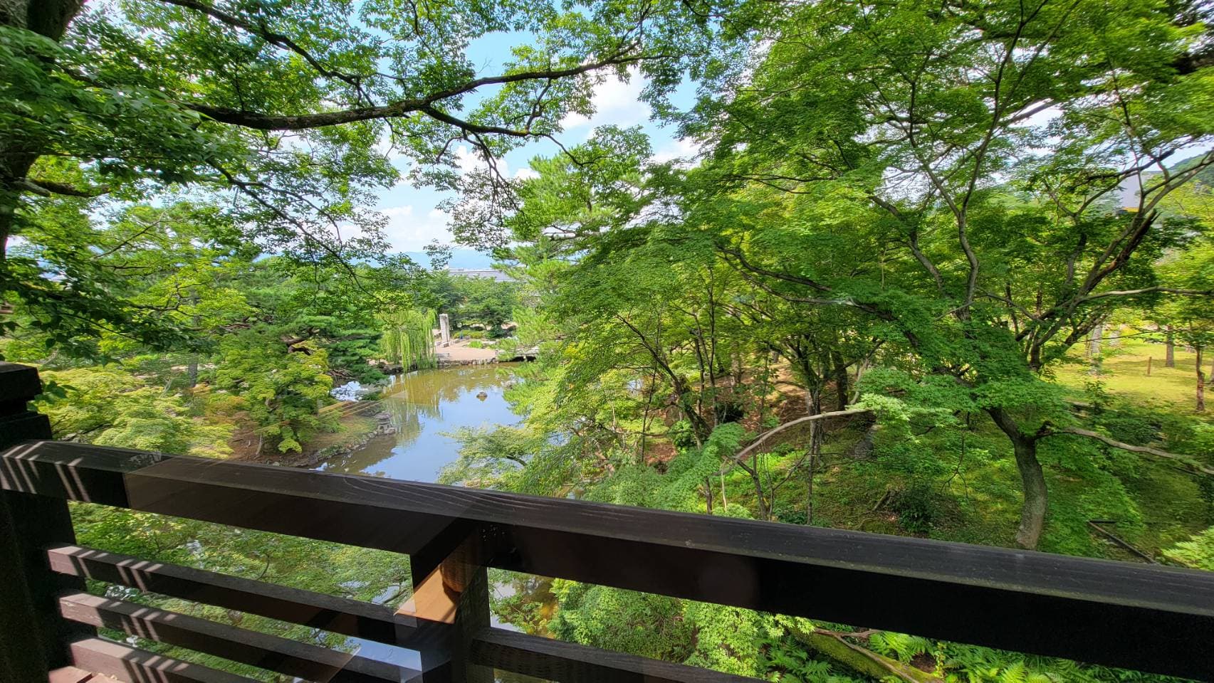 全く異なる夏の京都・祇園の2つの魅力を壮大に表現した和カフェ　　～eXcafe祇園八坂～　～eXcafe祇園新橋～