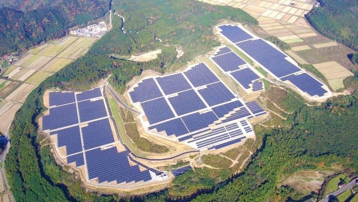 「山口・萩メガソーラー発電所」の竣工式を実施