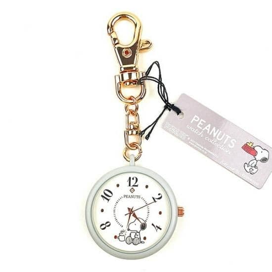 スヌーピーのキーチェーンウォッチが便利・かわいい・上品・高見えと魅力てんこもり。外出用の時計って腕時計だけじゃない。