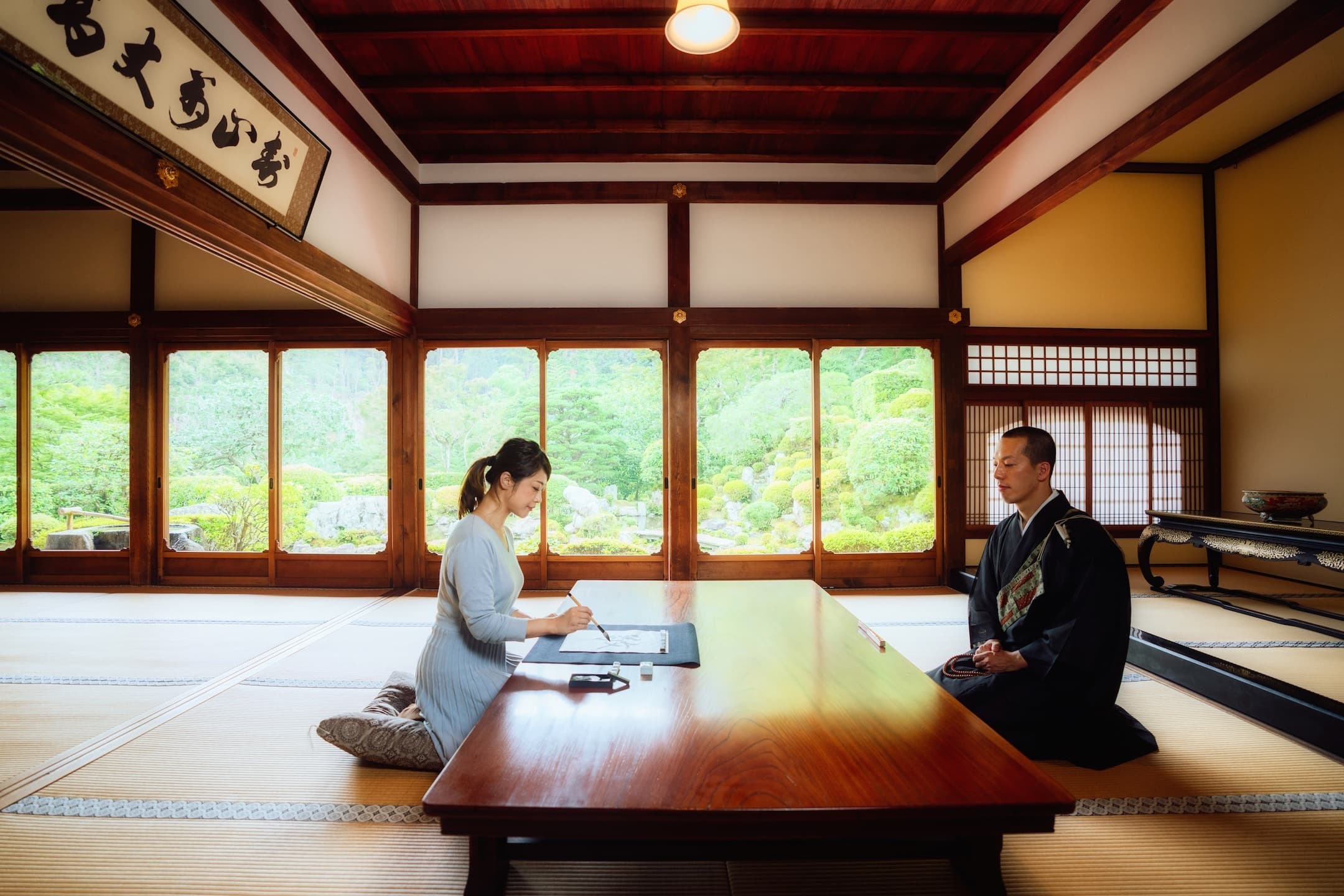 星のや京都 清水寺で和尚様と書き初め「今年のわたしの漢字」開催 静かな冬の京都で自分を調え、新しい年の抱負をしたためる 期間：2020年1月15日～2月29日
