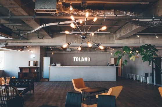 ㈱TOLAND