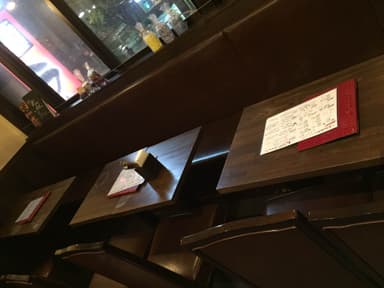 テーブル席