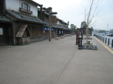 用途例「パーキングエリア、道の駅」