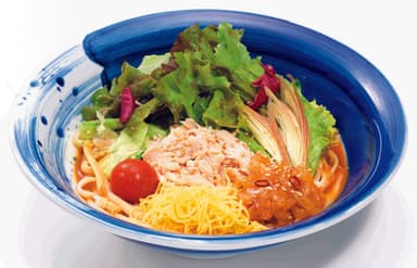 蒸し鶏のごまだれサラダうどん