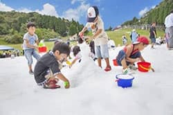 真夏の雪まつり
